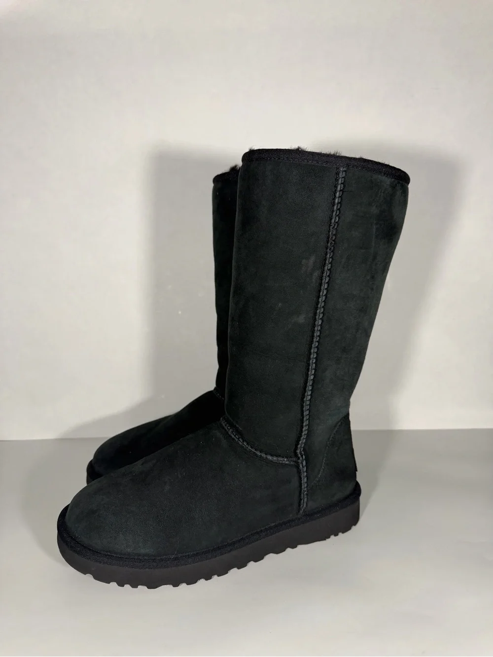 UGG Classic Tall Black Suede Sheepskin Boots Womens Size 7.5 Genuine Winter